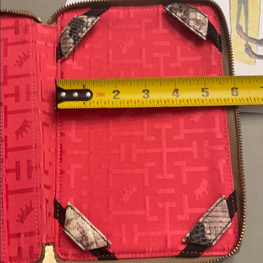 Elaine Turner Python Tablet case - Picture 6 of 6